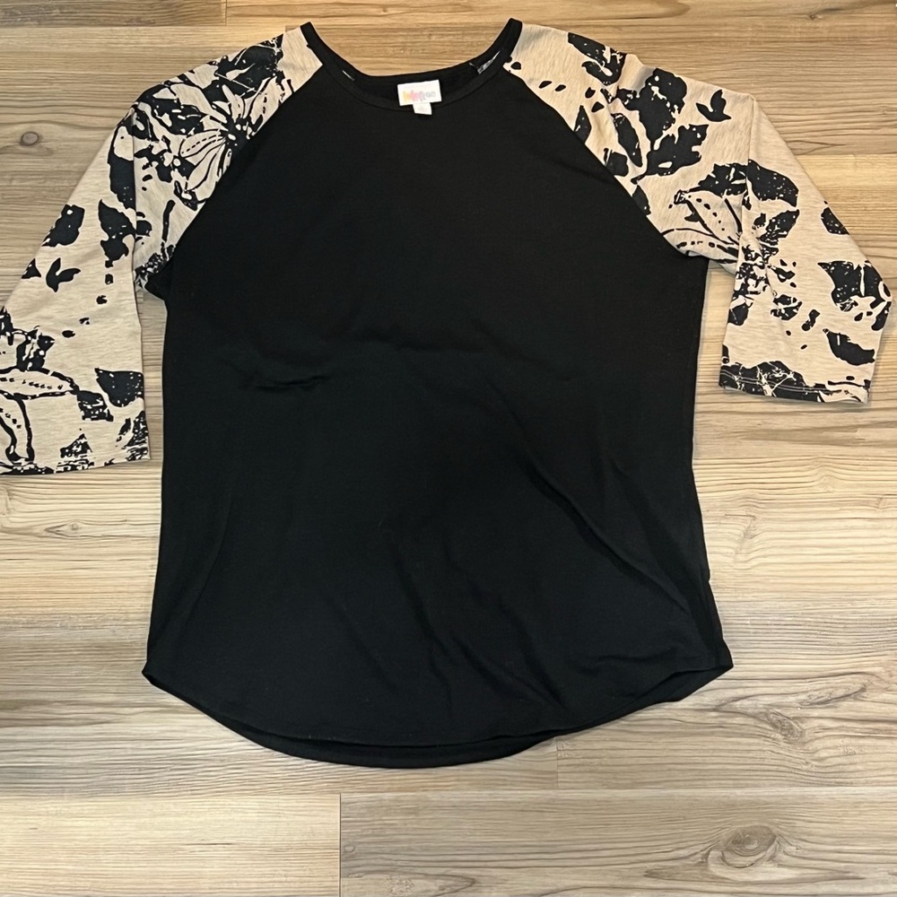 LuLaRoe Randy - Picture 2 of 5